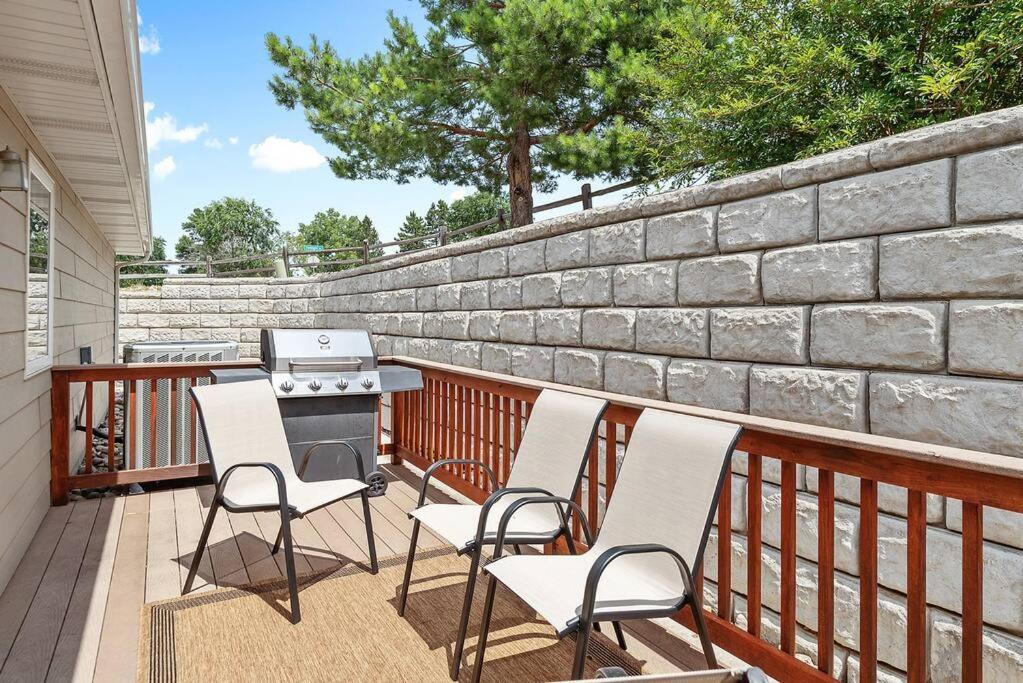 Convenient Townhouse - Near Airport Villa Rapid City Dış mekan fotoğraf